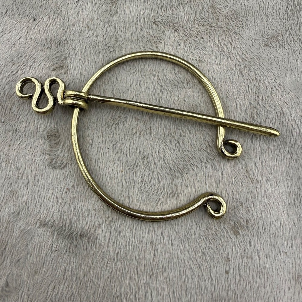 Vintage Estate Cloak Pin Gold Tone Celtic Viking Penannular Brooch